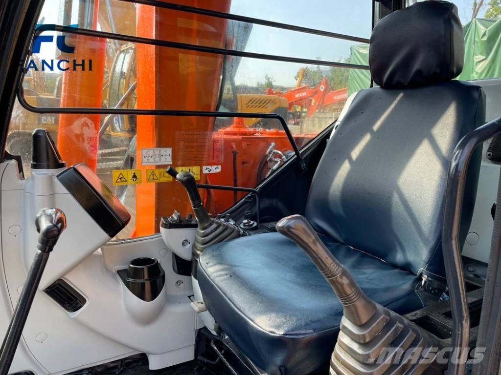 Hitachi ZX60LC حفارات زحافة
