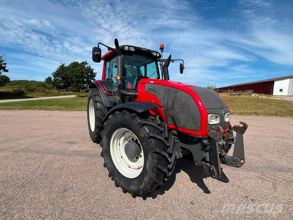 Valtra T 151 E HT Traktorid