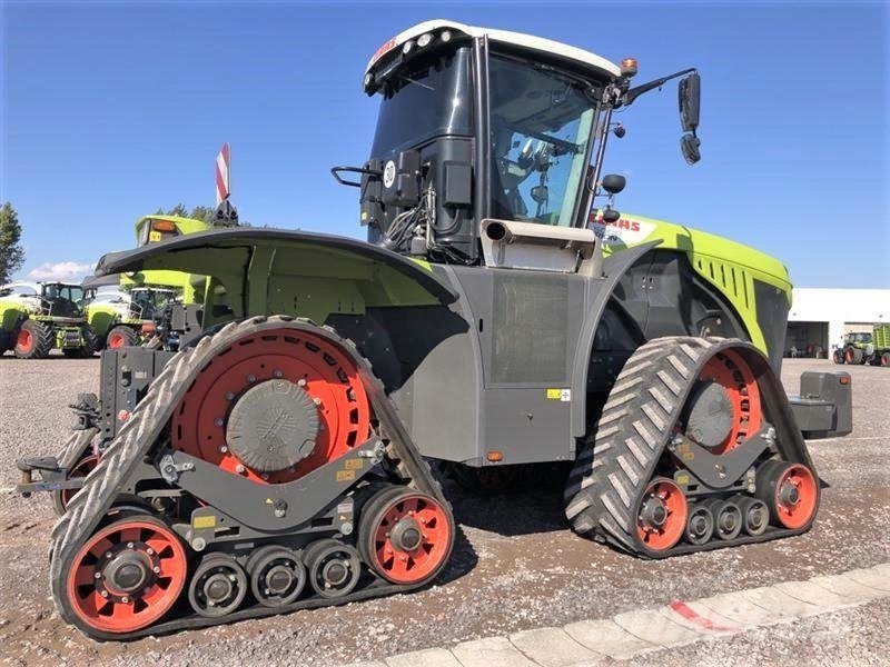 CLAAS XERION 5000 TRAC TS Traktoriai