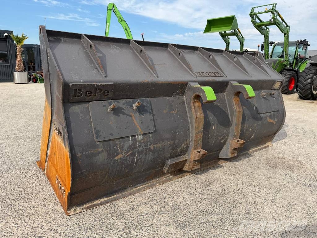 BePe Dichte bak / GP bucket 325cm 4200 liter Verachtert Schaufeln