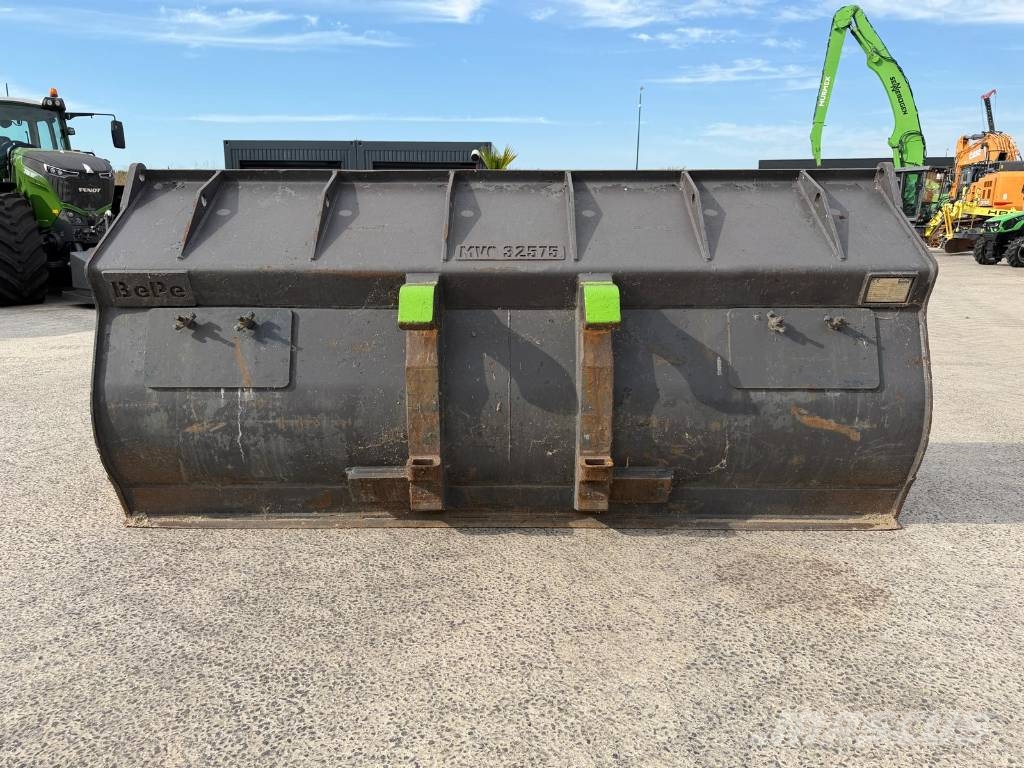 BePe Dichte bak / GP bucket 325cm 4200 liter Verachtert Schaufeln