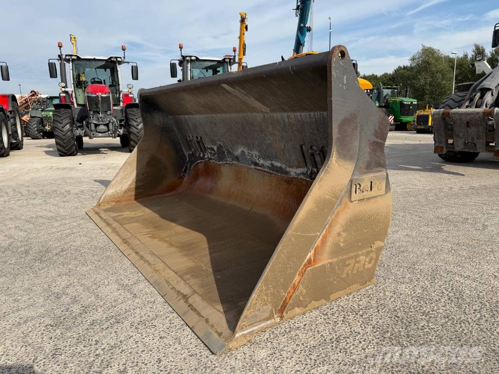 BePe Dichte bak / GP bucket 325cm 4200 liter Verachtert Schaufeln