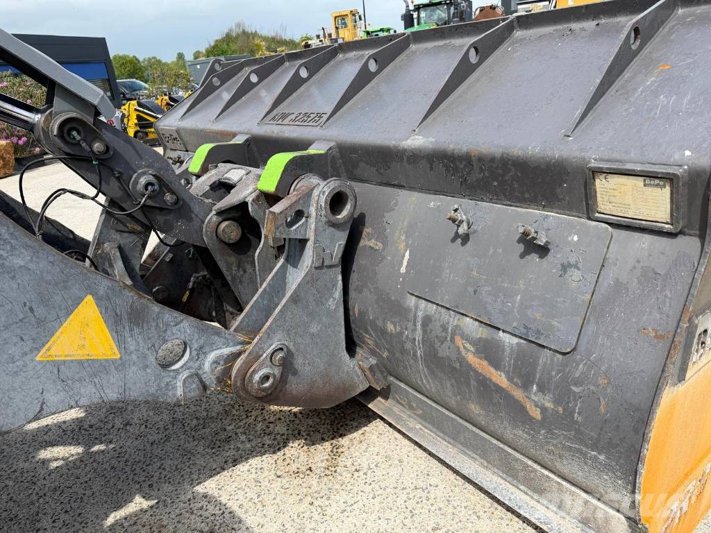 Dichte bak / GP bucket 320cm 4200 liter Verachtert connection Kausi