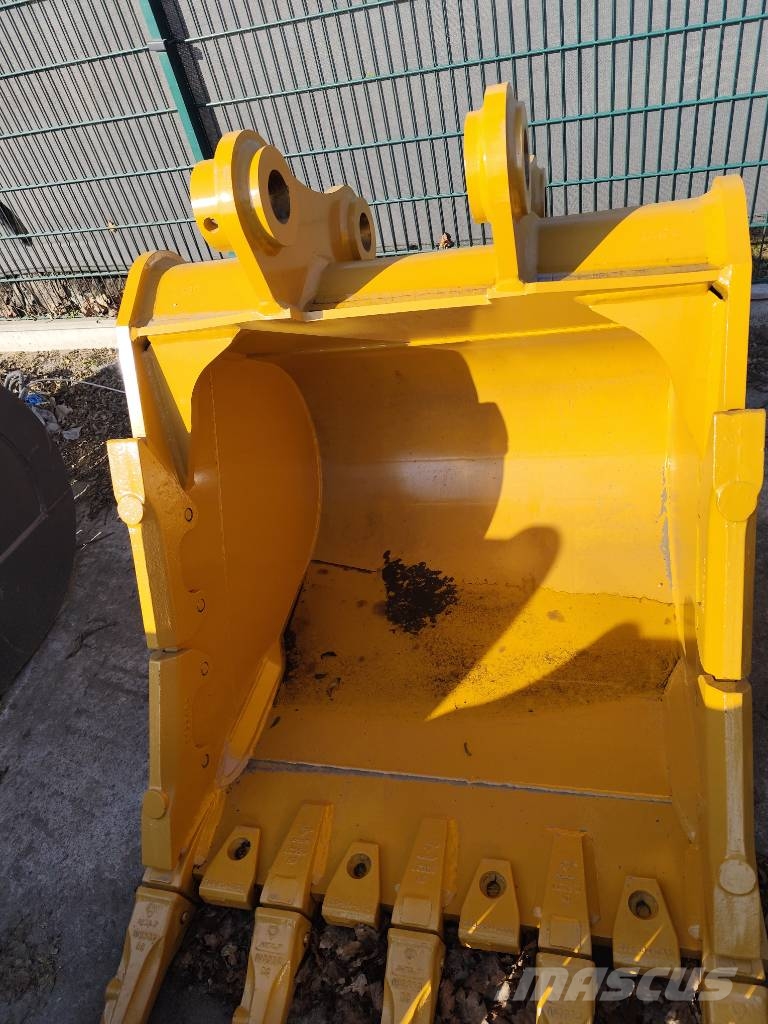CAT 320 Pelle rétro arrière