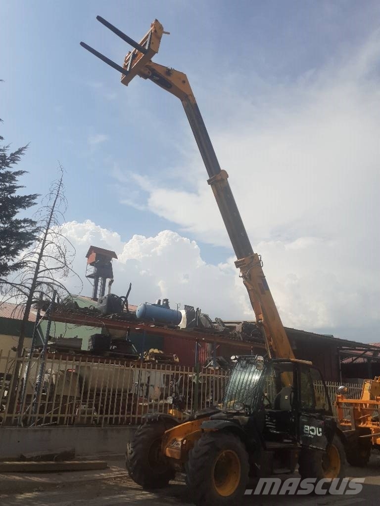 JCB 535-95 Verreikers voor landbouw