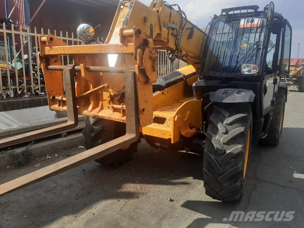 JCB 535-95 Verreikers voor landbouw