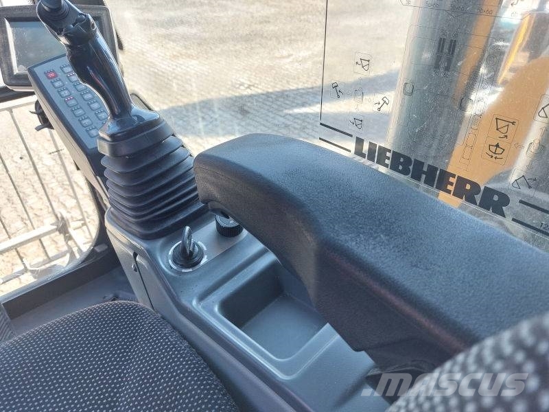 Liebherr R 956 LC Telakaivukoneet