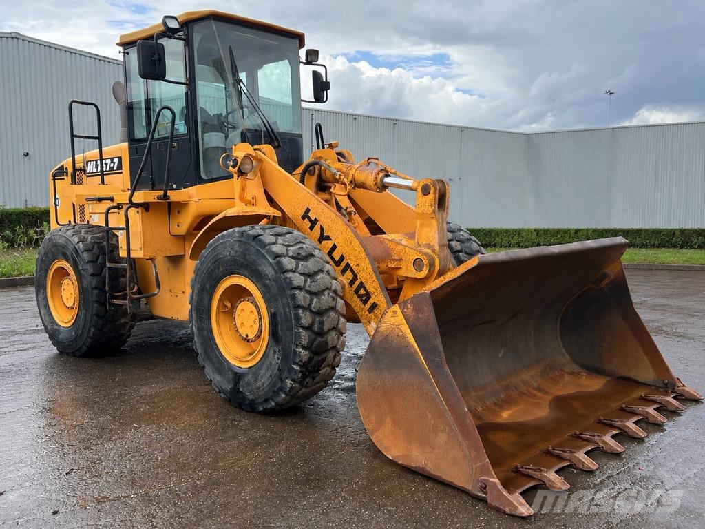 Hyundai HL757-7 لوادر بعجل