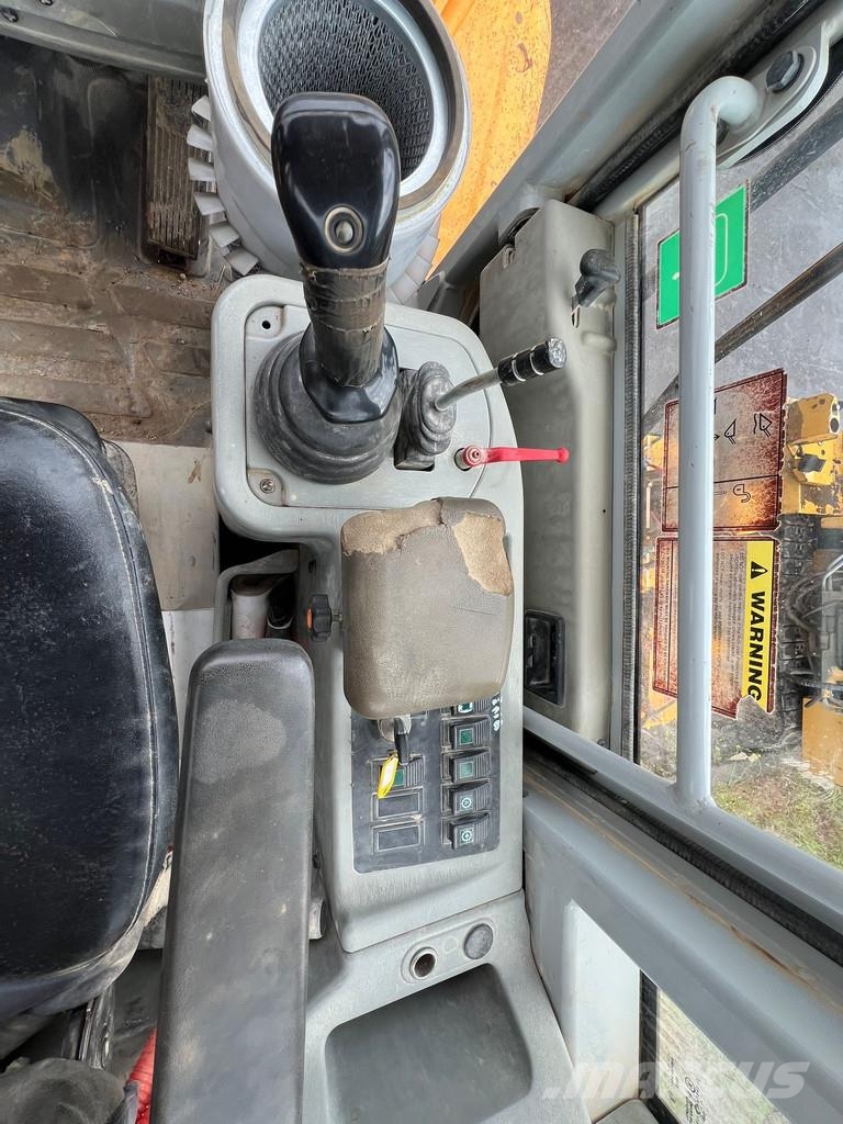 Hyundai HL757-7 لوادر بعجل