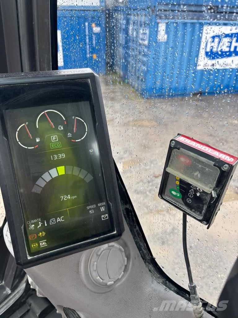 Volvo EW 220 E TUNNEL Gumikerekes kotrók