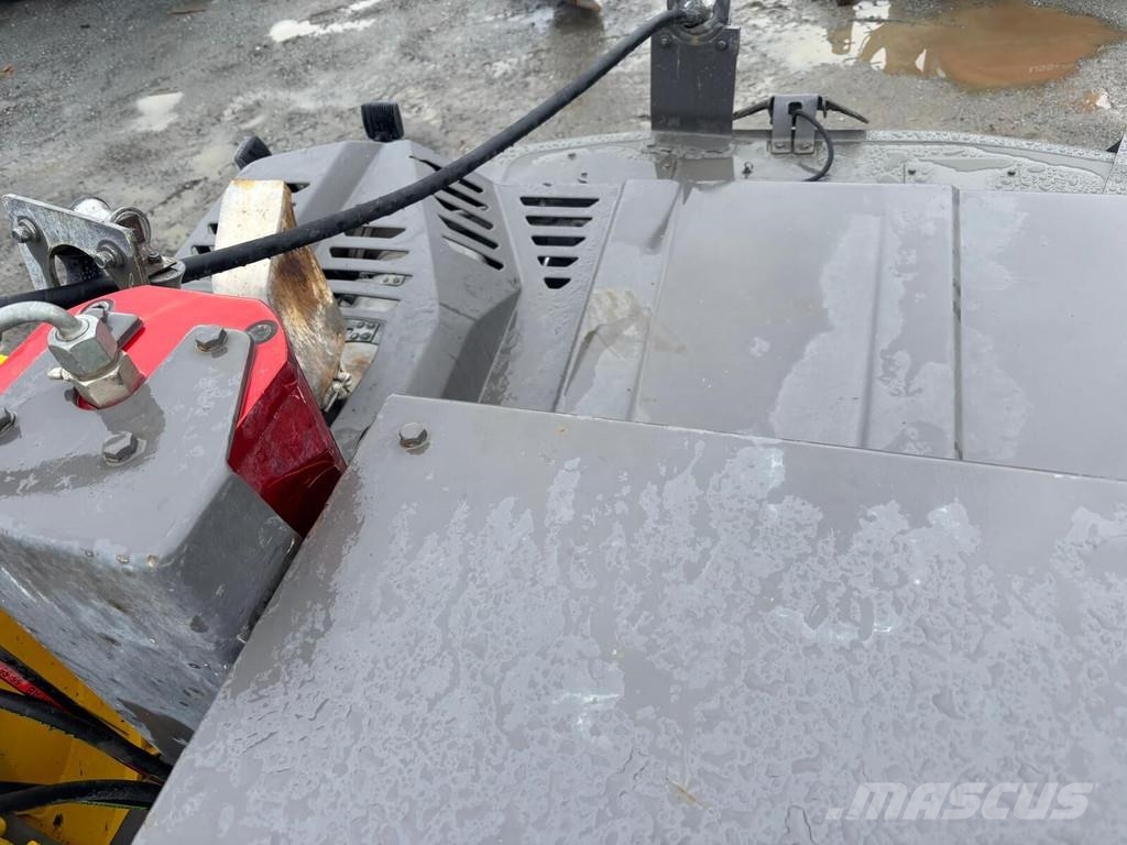 Volvo EW 220 E TUNNEL Gumikerekes kotrók