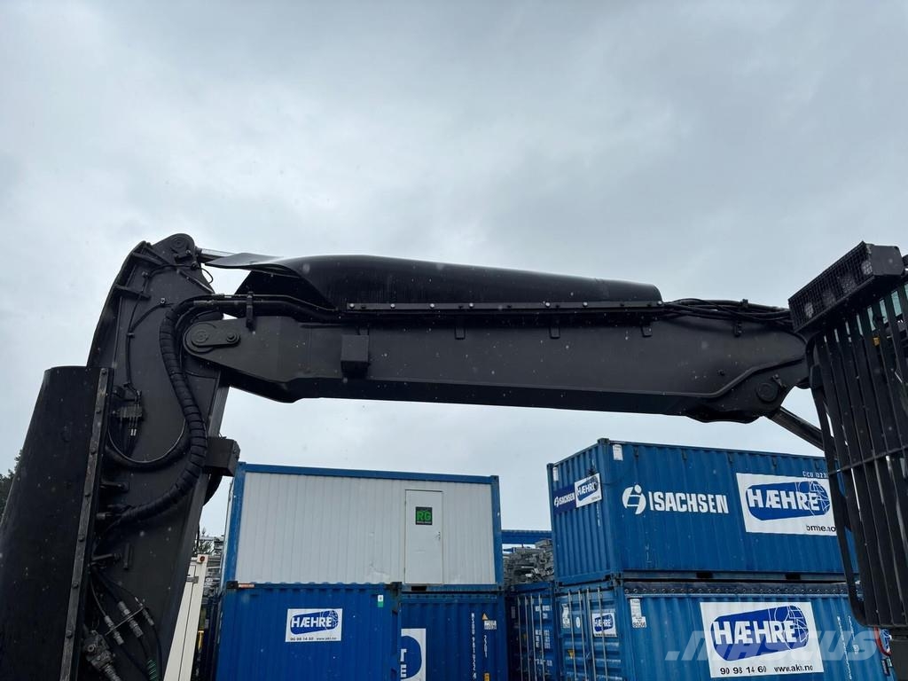 Volvo EW 220 E TUNNEL Gumikerekes kotrók