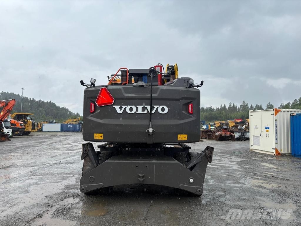 Volvo EW 220 E TUNNEL Gumikerekes kotrók