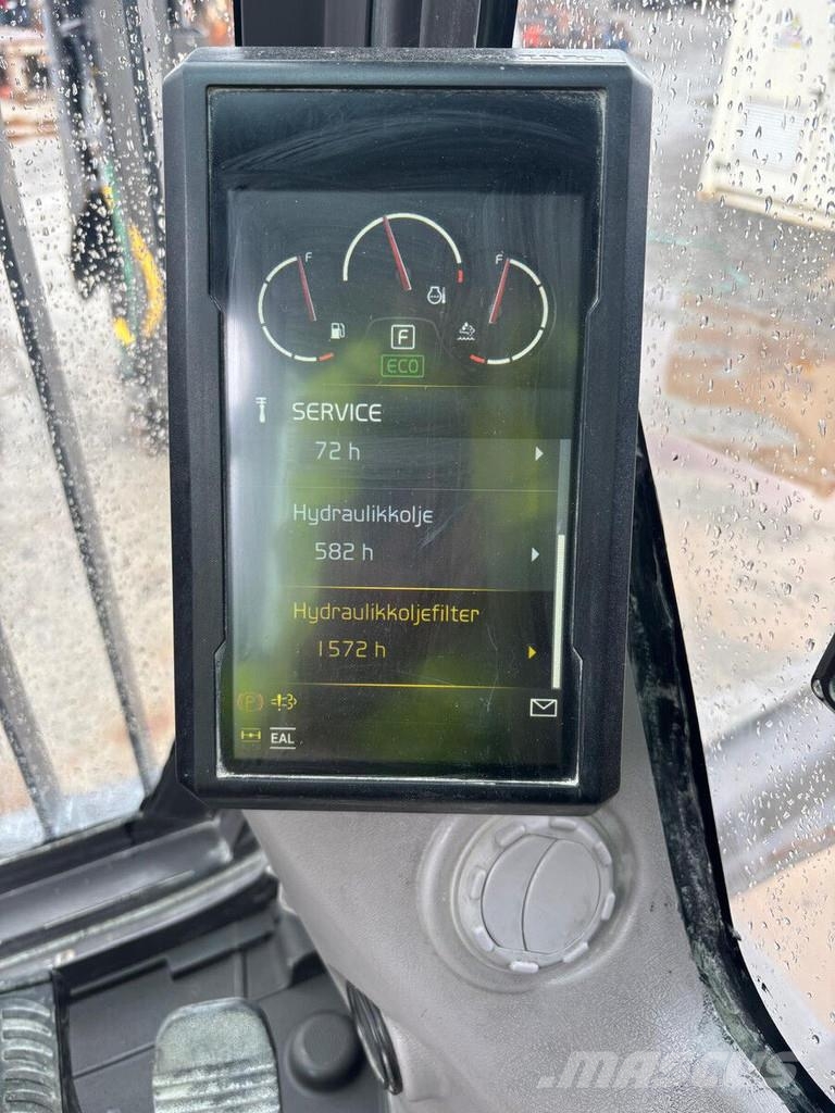 Volvo EW 220 E TUNNEL Gumikerekes kotrók