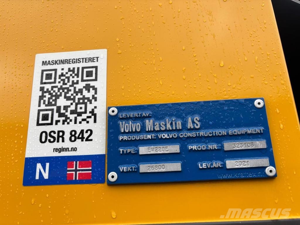 Volvo EW 220 E TUNNEL Gumikerekes kotrók