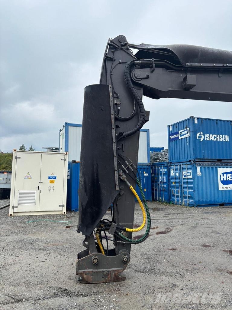 Volvo EW 220 E TUNNEL Gumikerekes kotrók
