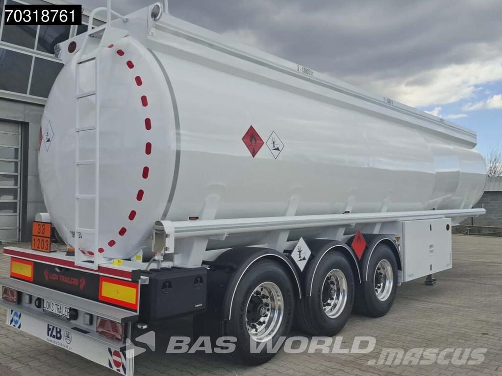  Lion Trailer LT 3 axles セミトレーラータンカー