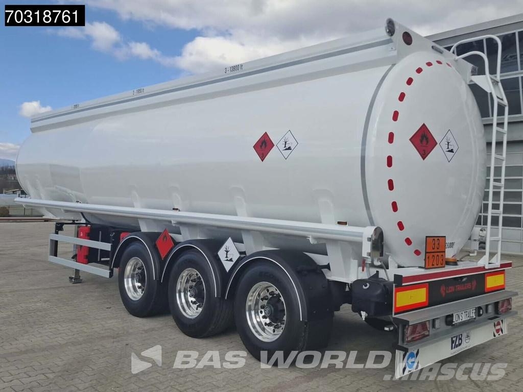  Lion Trailer LT 3 axles セミトレーラータンカー