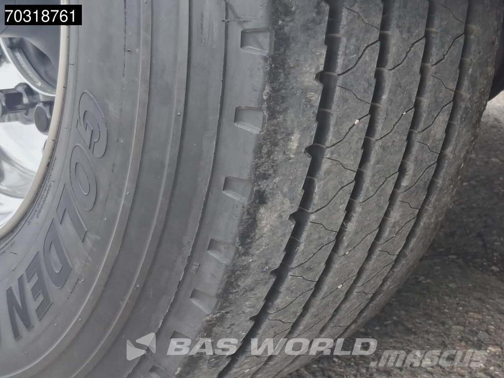 Lion Trailer LT 3 axles セミトレーラータンカー