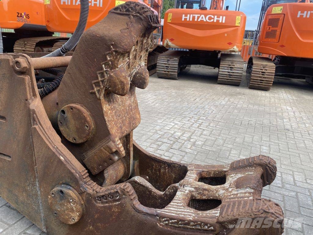  Crusher CW 30 Ehituspurustid