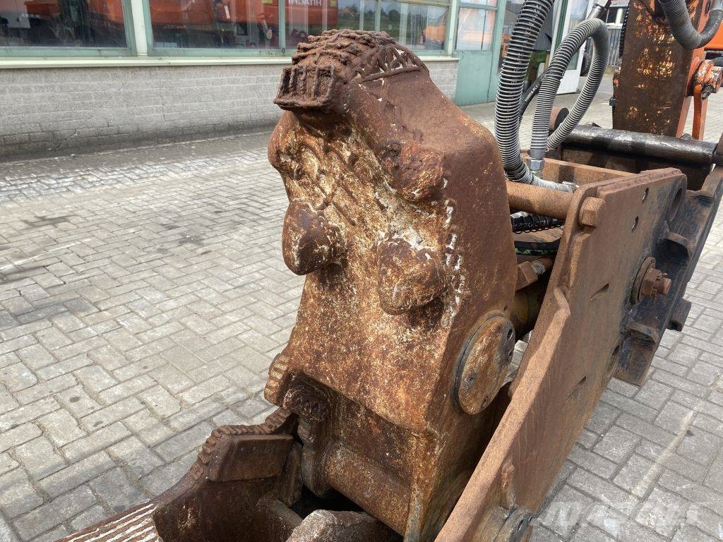  Crusher CW 30 Ehituspurustid