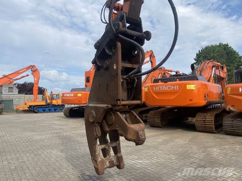  Crusher CW 30 Ehituspurustid