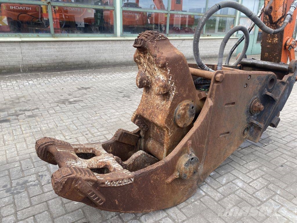  Crusher CW 30 Ehituspurustid