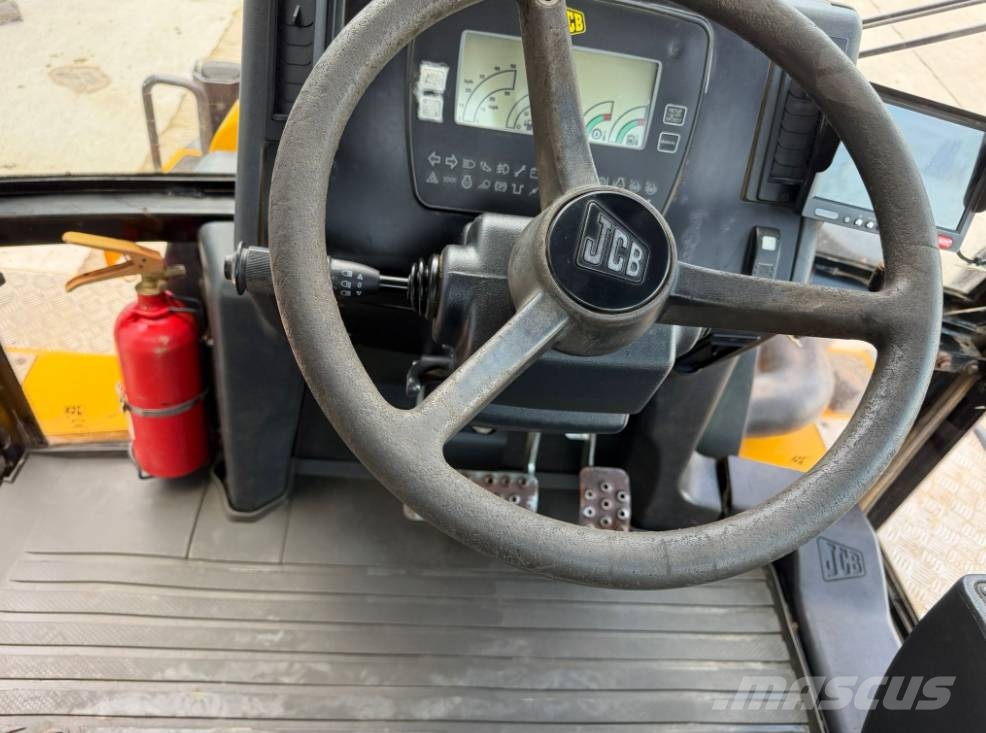 JCB 718 Karjeriniai savivarčiai