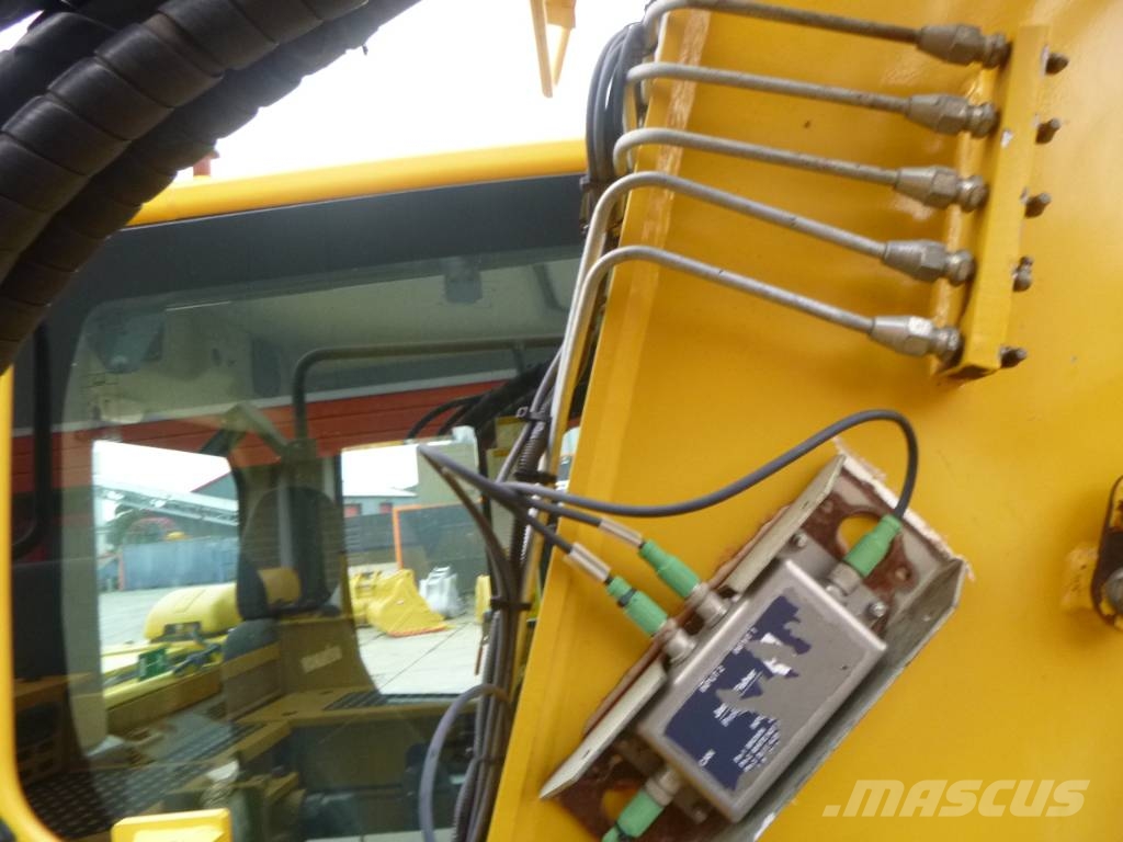 Komatsu PC 138 US-11 Telakaivukoneet