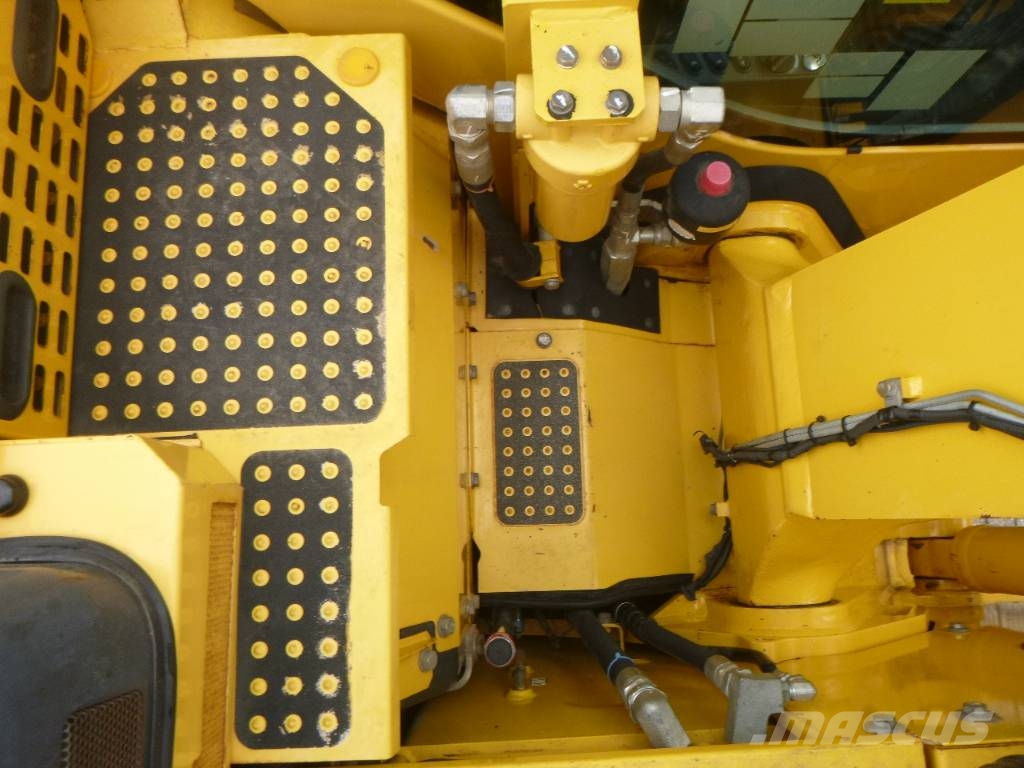 Komatsu PC 138 US-11 Telakaivukoneet