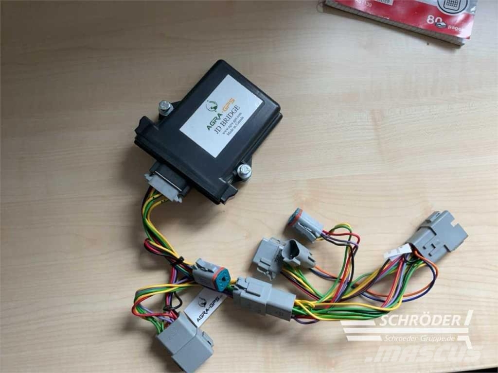 AGRAGPS ADAPTER FENDT-JOHN DEERE BRIDGE GPS