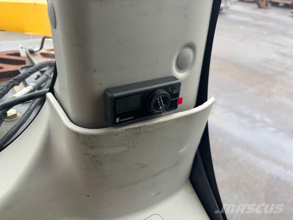 Kobelco SK 230 SR / SMP pyörittäjä, Stage V, Ym! Excavadoras de cadenas