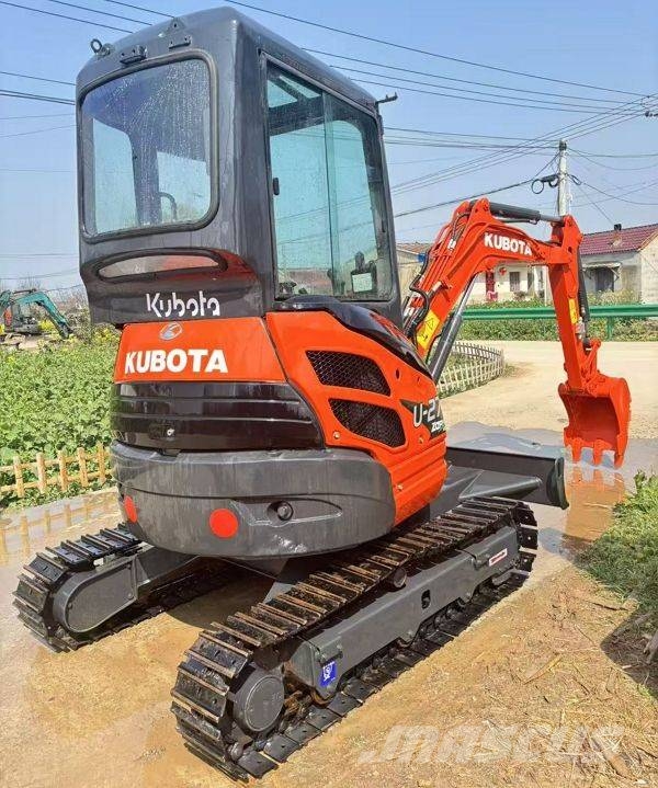 Kubota U 27 Miniexcavadoras