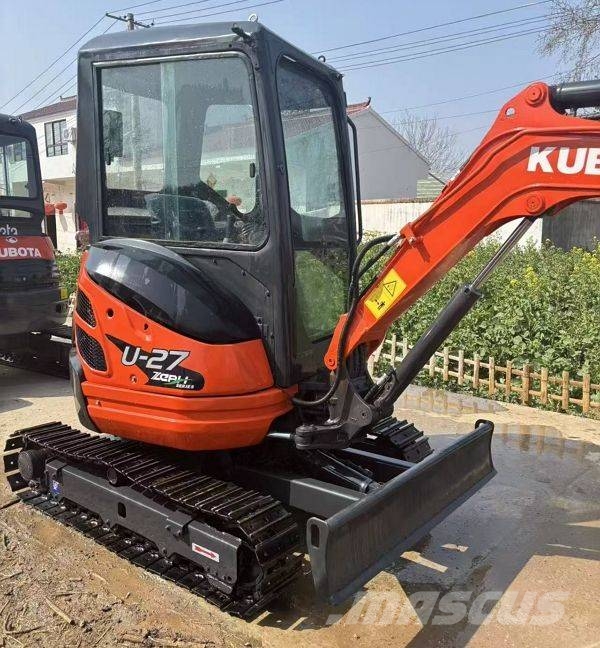 Kubota U 27 Miniexcavadoras