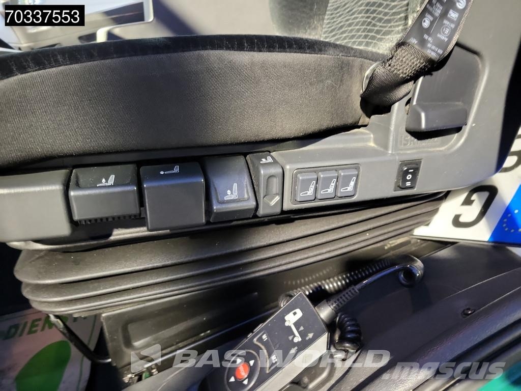 Mercedes-Benz Atego 1324 4X2 13t 6-Cylinder Engine Euro 6 Furgons