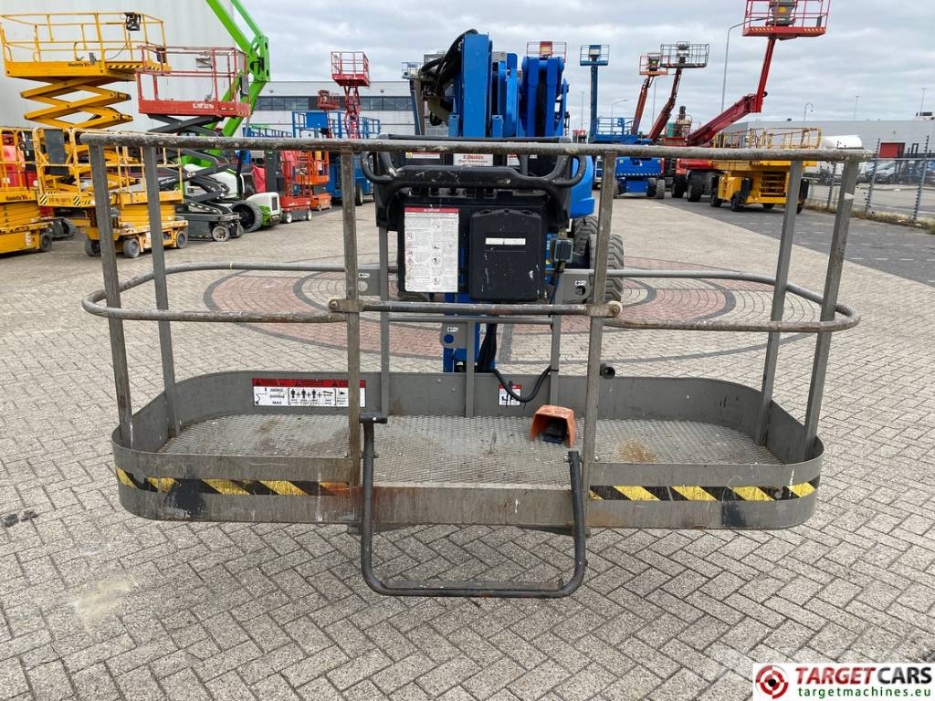 Niftylift HR28 HyBrid Articulated 4x4 Boom Work Lift 2800cm Kompaktsed poomtõstukid