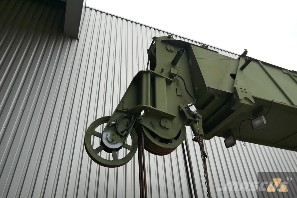 Grove RT875 Ex-army 越野起重機