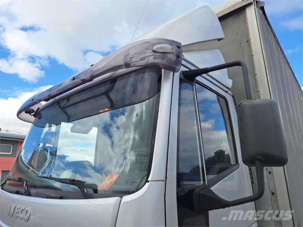 Iveco EUROCARGO 120 E 28 Шасі з кабіною