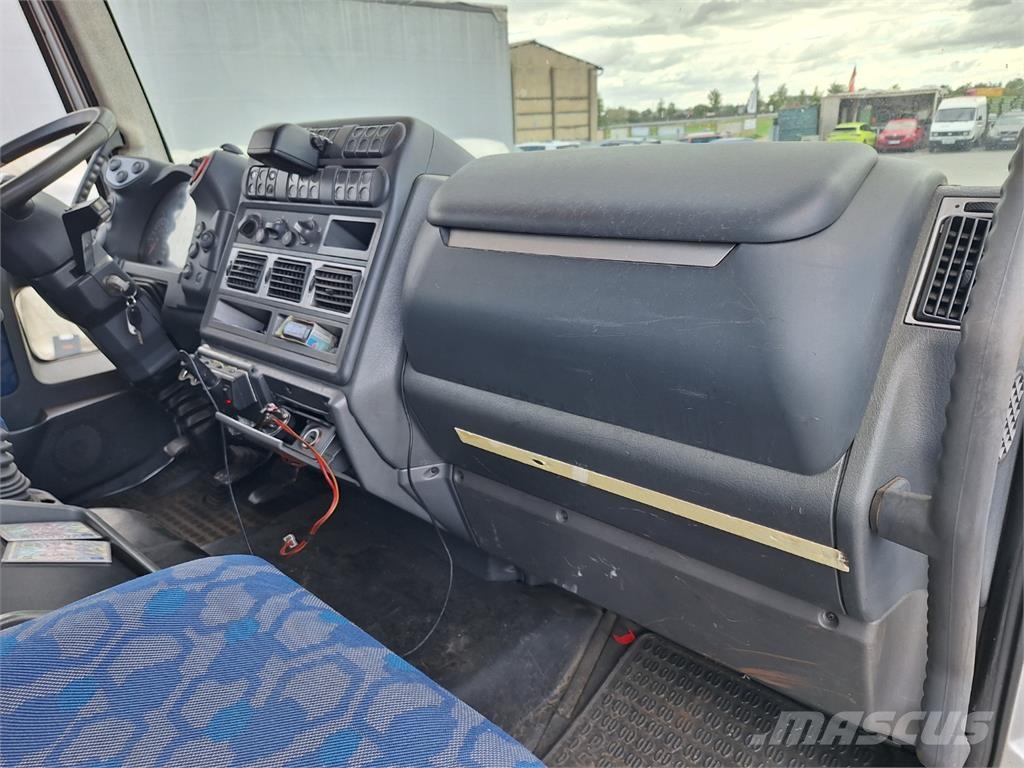 Iveco EUROCARGO 120 E 28 Шасі з кабіною