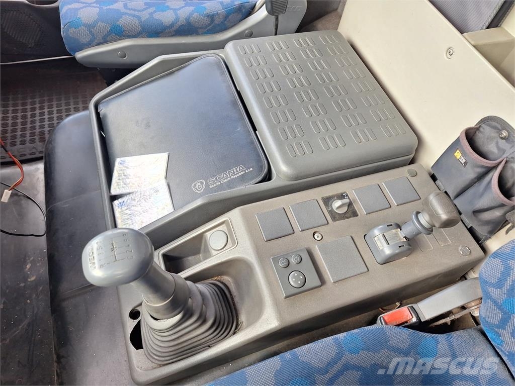 Iveco EUROCARGO 120 E 28 Шасі з кабіною