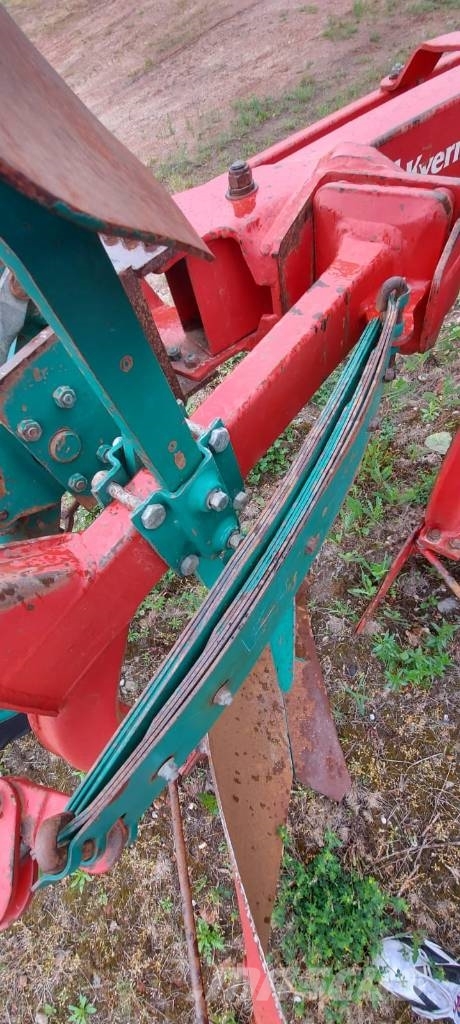 Kverneland EG85-300 Реверсивни плугове