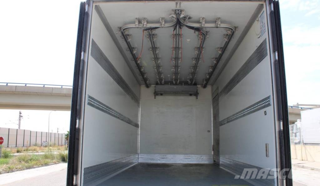 Iveco EUROCARGO 100E 19 - CARNE---072 Kühlkoffer