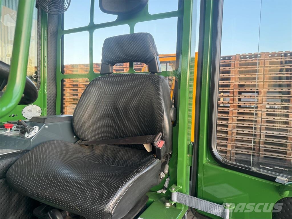 Combilift C5000 // LPG // 四向前伸式堆高機(叉車)