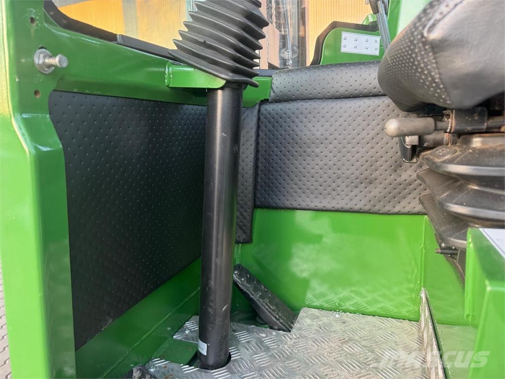 Combilift C5000 // LPG // 4-way reach trucks