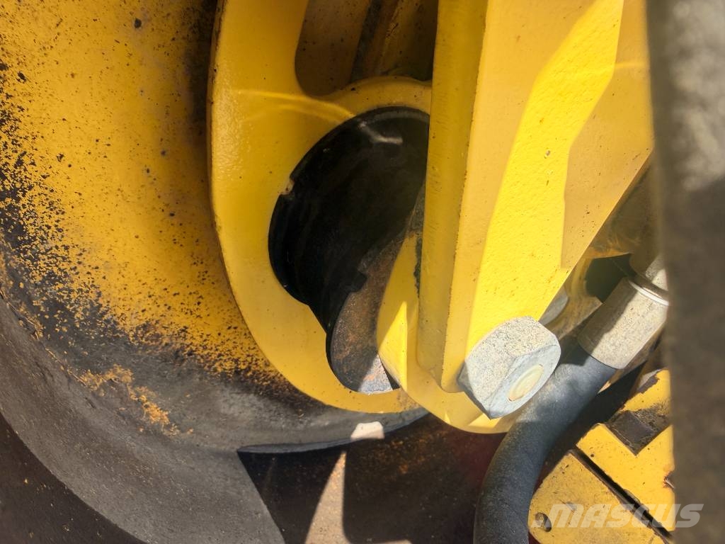Bomag BW100 AC-4 Tandemrullid