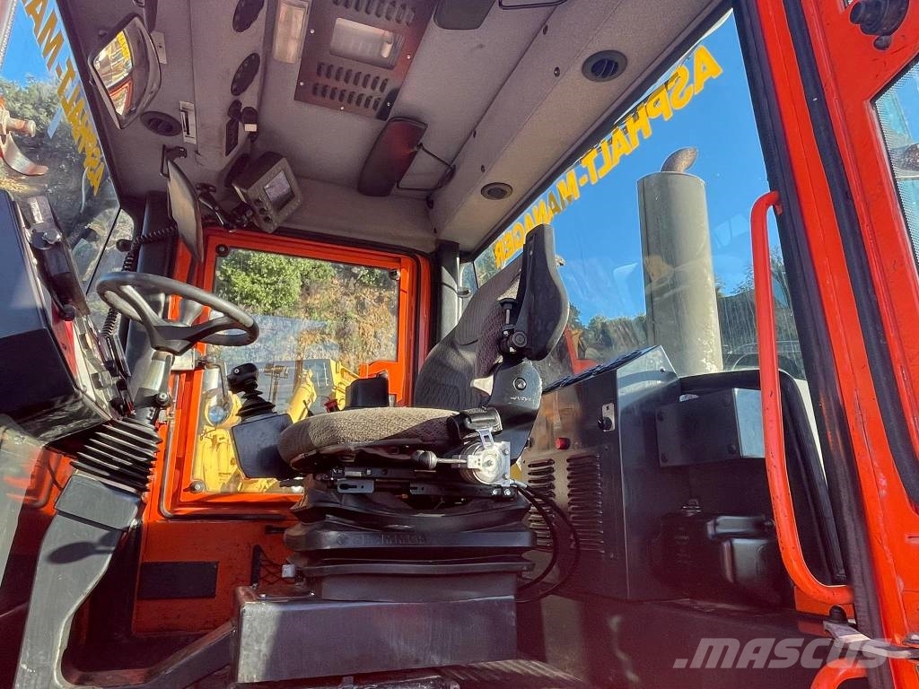 Bomag BW 170 AD Çift tamburlu silindirler