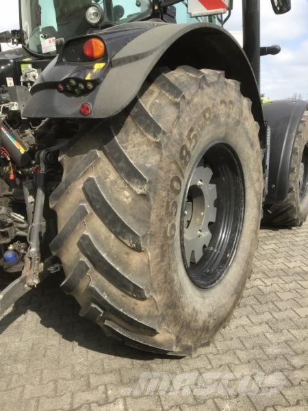 CLAAS AXION 830 트랙터