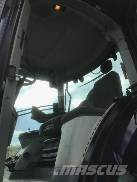 CLAAS AXION 830 트랙터
