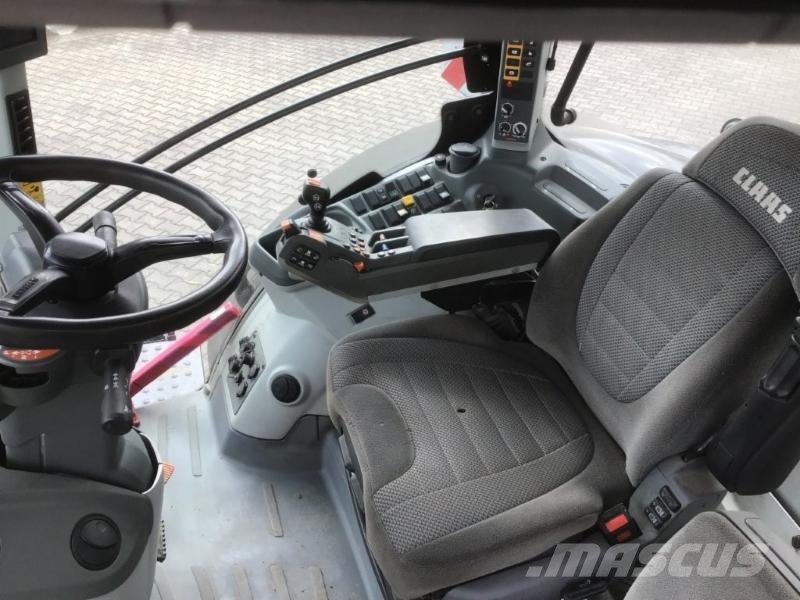 CLAAS AXION 830 트랙터