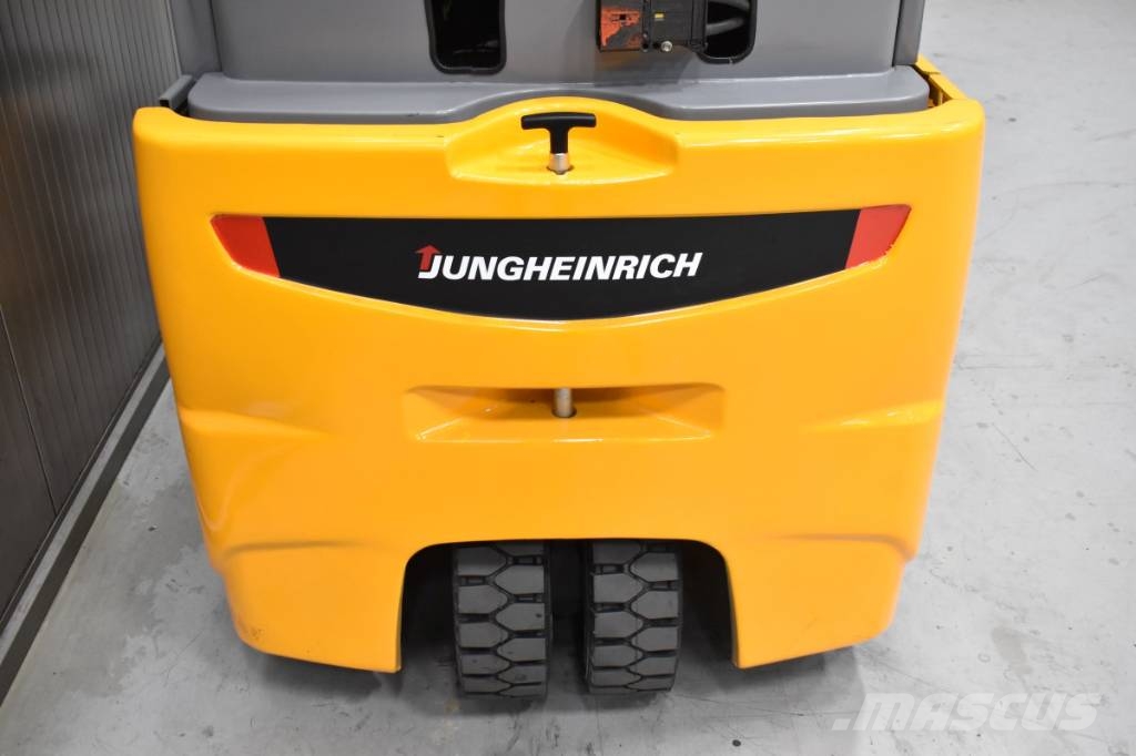 Jungheinrich EFG 220 شاحنات ذات رافعات شوكية تعمل بالكهرباء